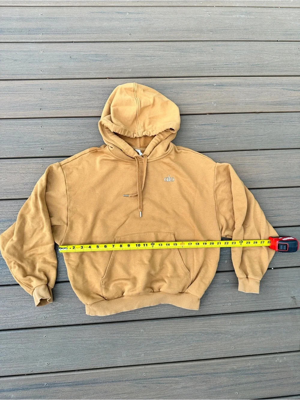 ALO Accolade Hoodie in Toffee Medium